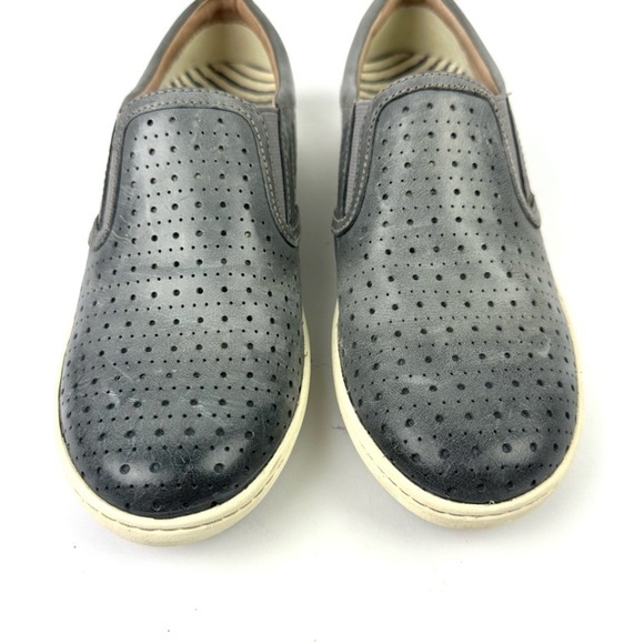 Taos Court Shoes 7 Gray Leather Perforated Slip On Womens Comfort - Picture 4 of 11